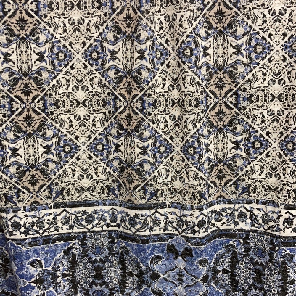 Roll Tab Sleeve Boho Blouse - Picture 6 of 6